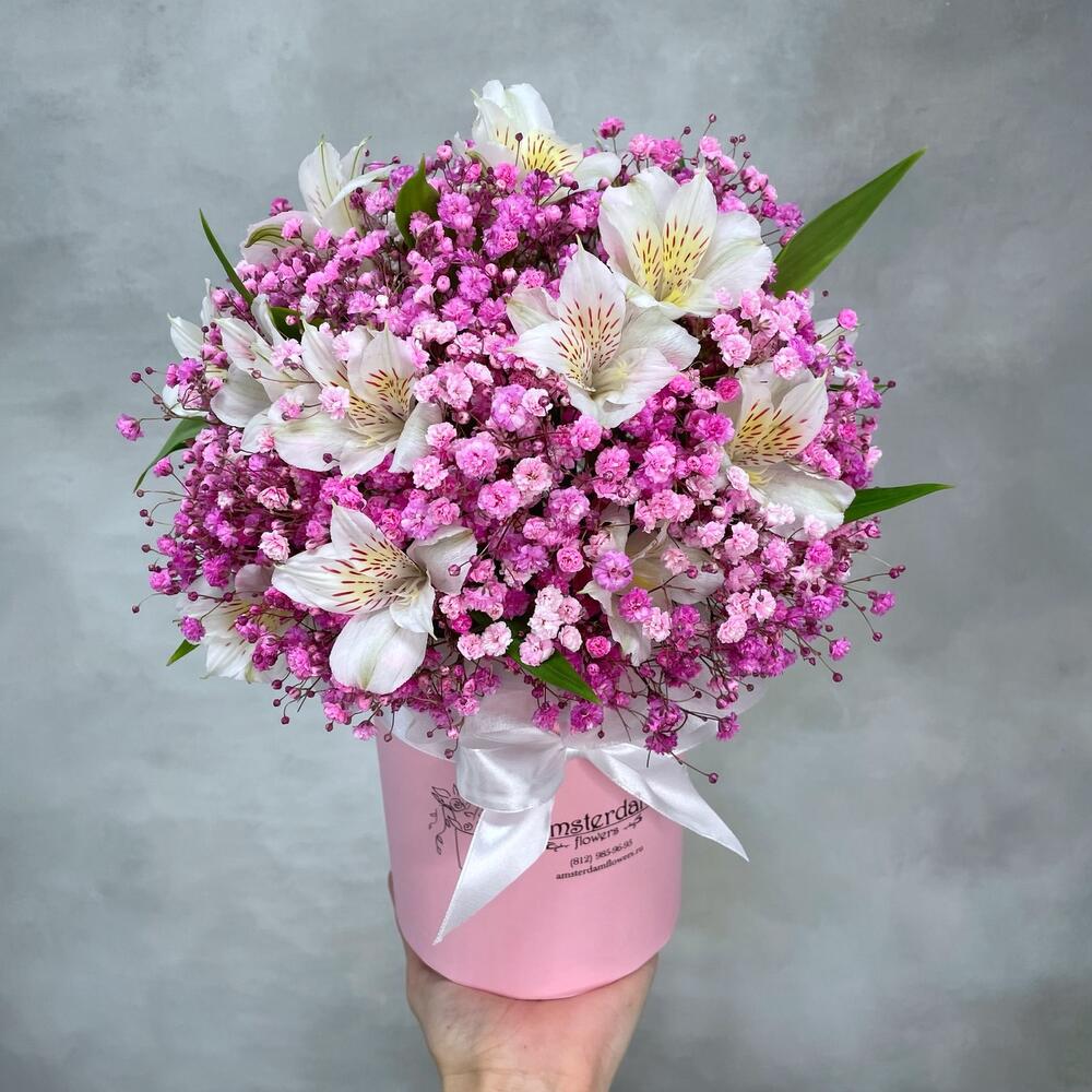 Коробочка альстромерий в розовом